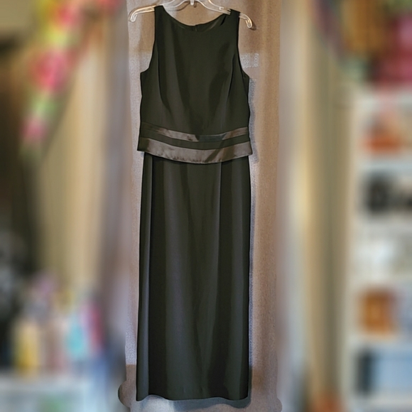 Beautiful Vintage Special Occasion Dress - Picture 1 of 6